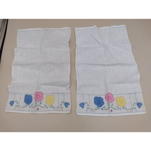Vintage Hand Stitched Floral Linen Napkins Set Of 4 Flowers Handkerchiefs - Picture 6 of 10